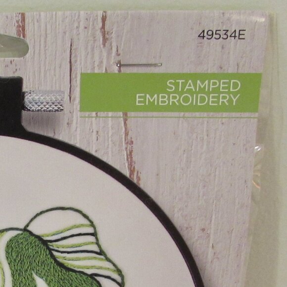 Bucilla 'Potted Beauty' Stamped Embroidery Kit NEW - Picture 3 of 8